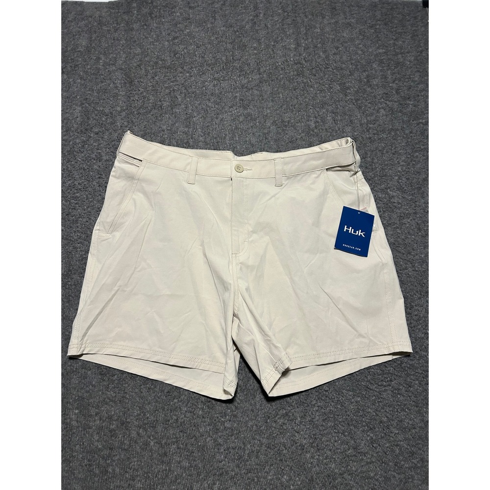 Huk next level shorts mens size XL beige mens outdoors fishing performance new